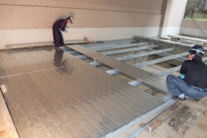 「金食い虫」の機械式駐車場の修繕問題に悩むマンション管理組合　